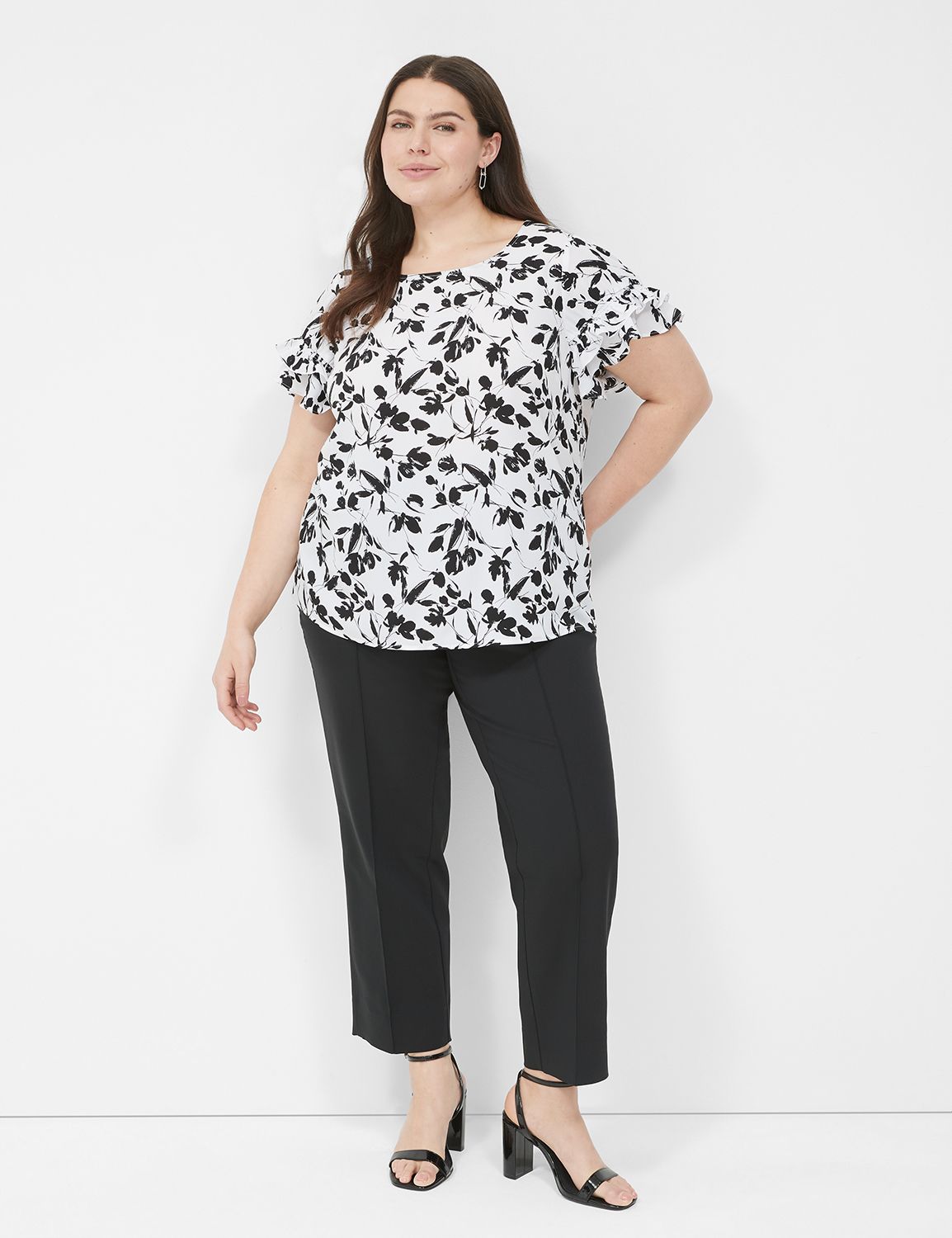 Short Sleeve Flutter Crew Neck Top Product Image 3
