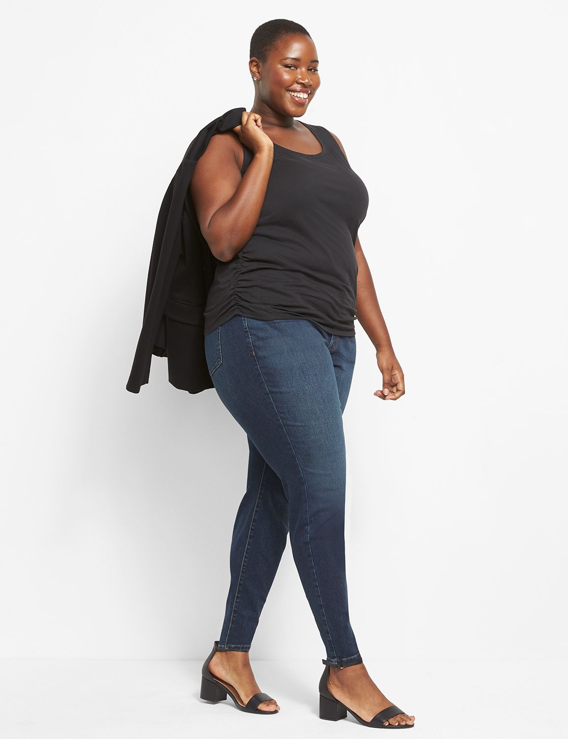 Scoop Neck Ruched Side Tee