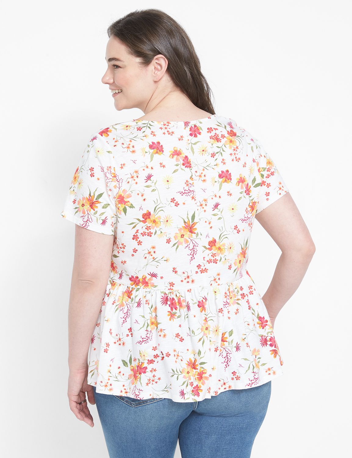 Short Sleeve Scoop Neck Babydoll Te Product Image 2