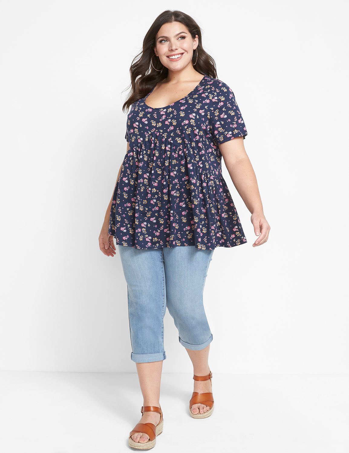 Short Sleeve Scoop Neck Babydoll Te Product Image 3