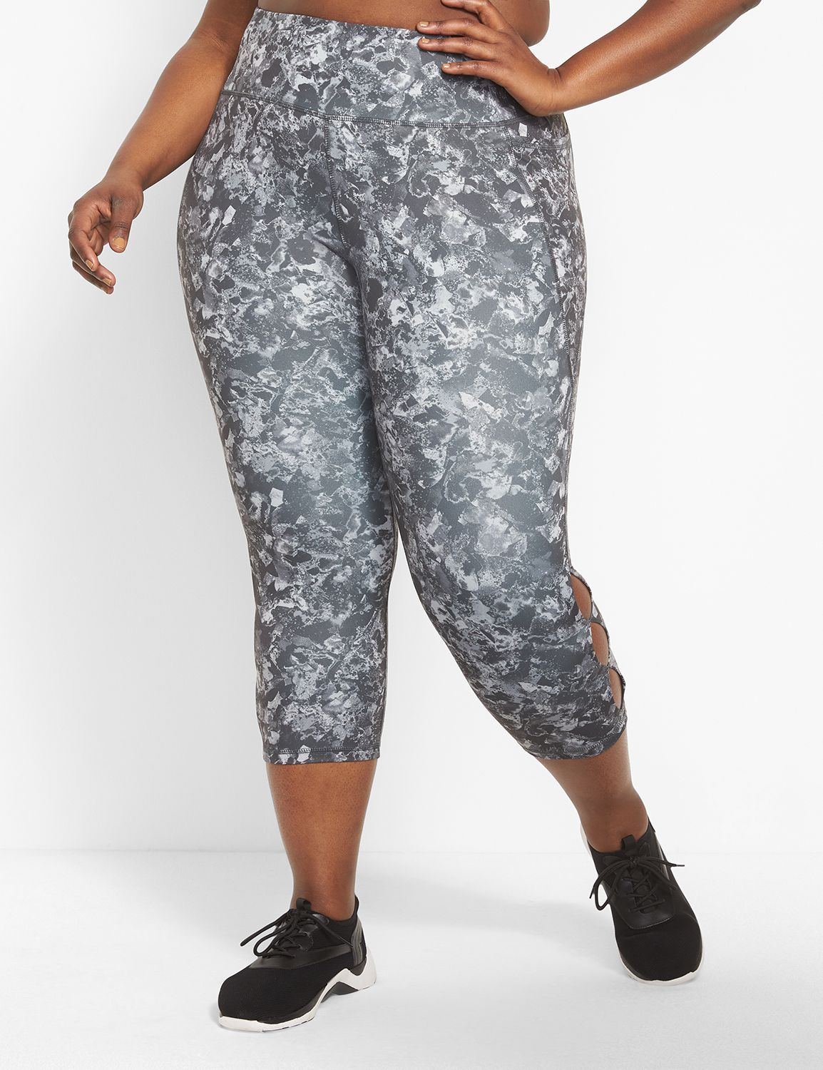 Livi High Rise Livi Soft Capri Legg | LaneBryant