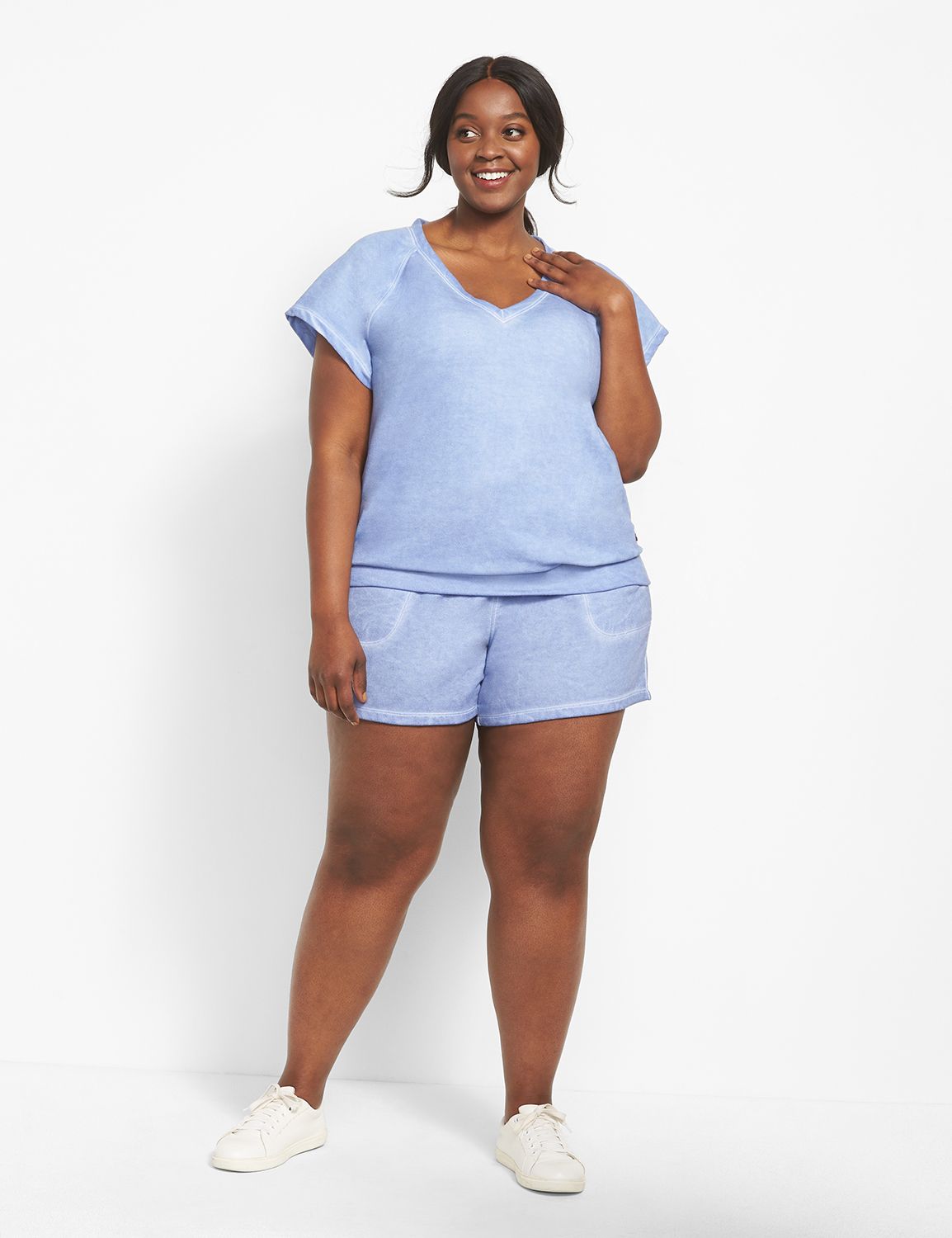 Livi Mid Rise French Terry Knee Sho Product Image 3