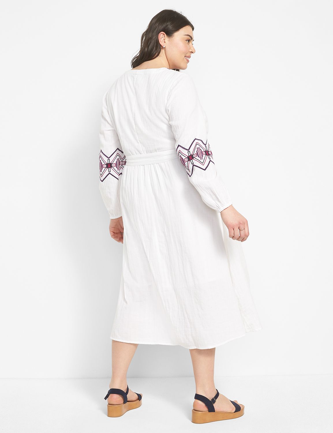 Long Sleeve Crew Notch Neck Embroid Product Image 2
