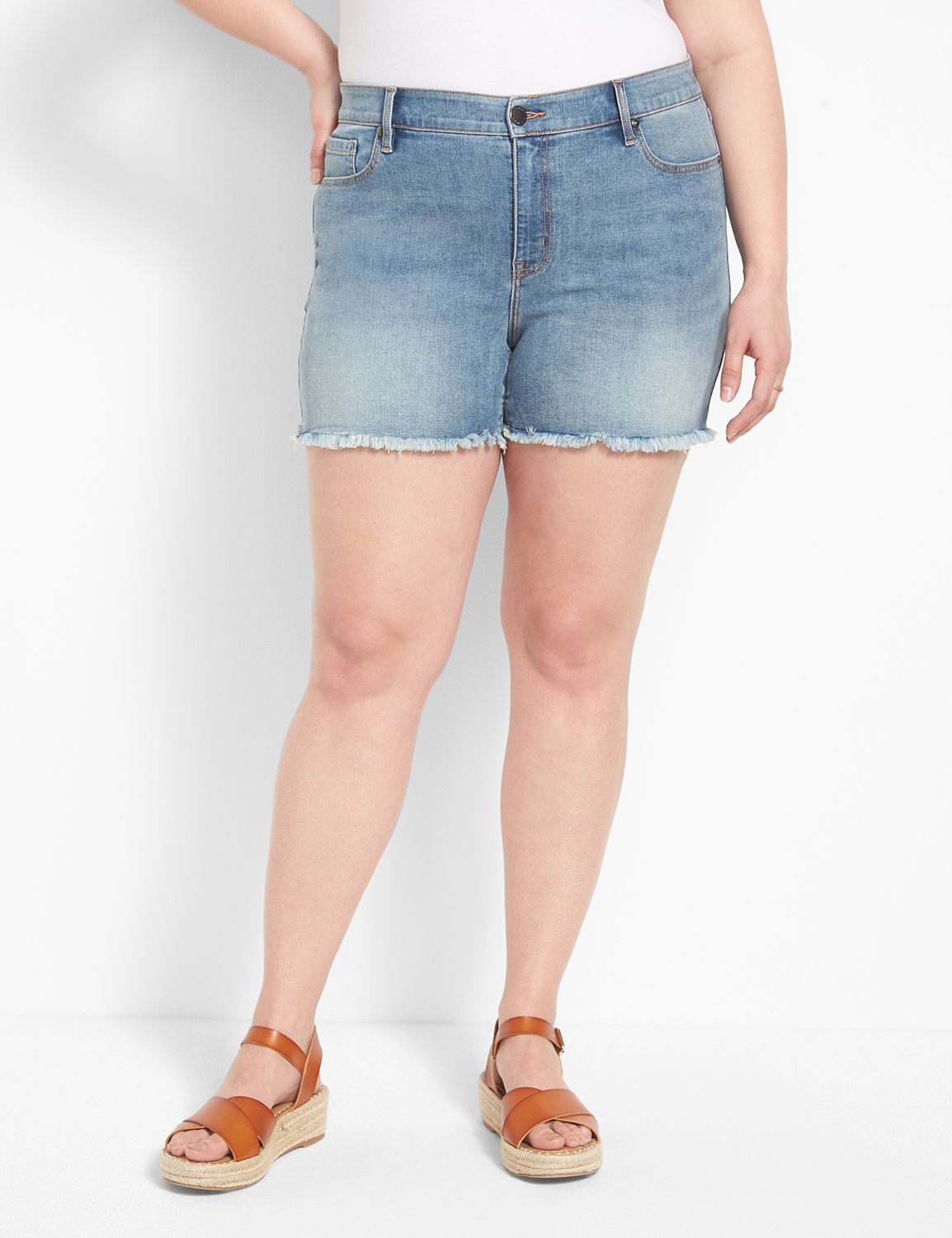 SIGNATURE MID RISE SHORT 3.5"- ESSE Product Image 1
