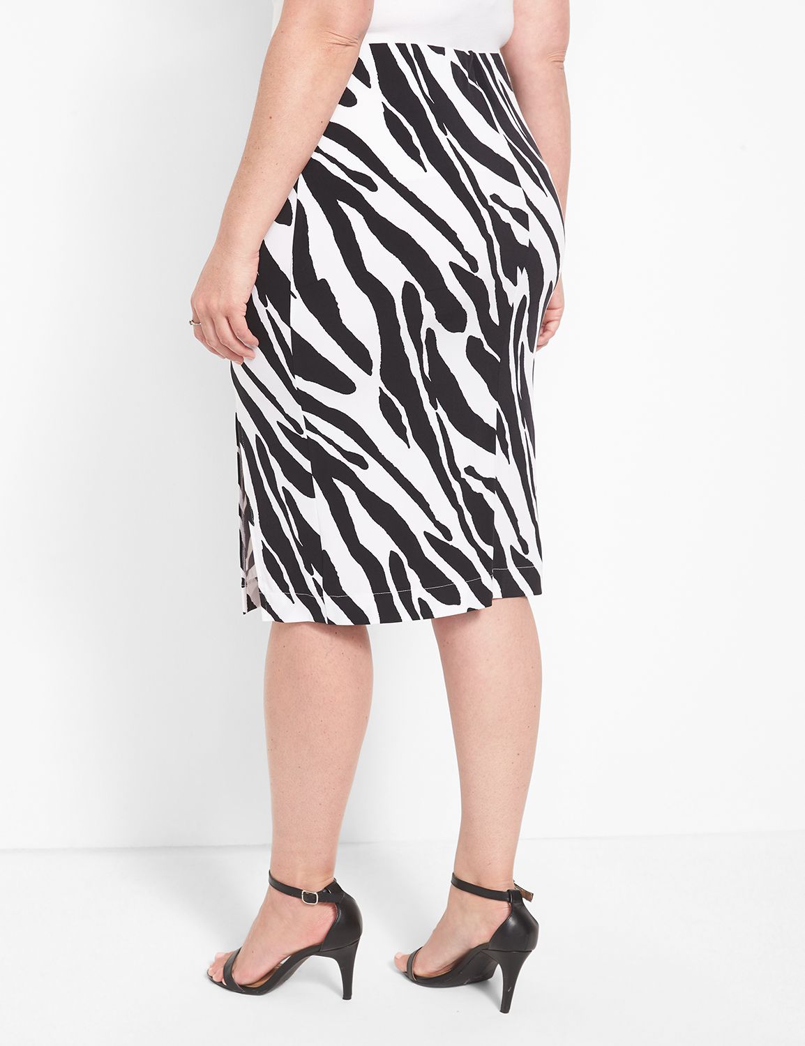 A-Line Skirt with Slit 1128161 Product Image 2