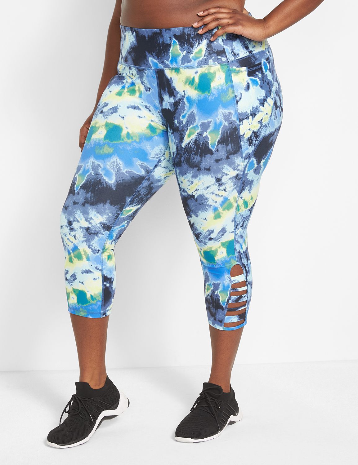 LIVI High Rise Wicking Capri Leggin Product Image 1