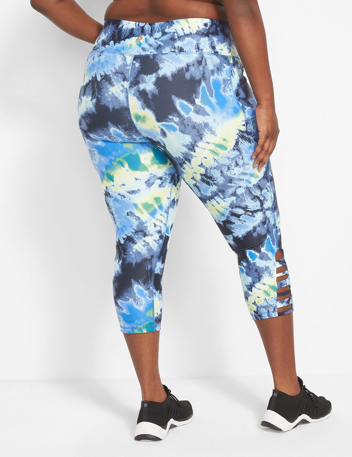 LIVI High Rise Wicking Capri Leggin Product Image 2