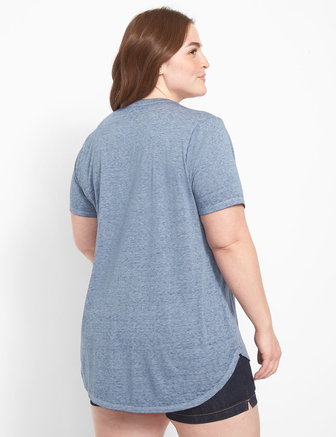 SS VNeck Curved Hem HiLo Graphic: V Product Image 2
