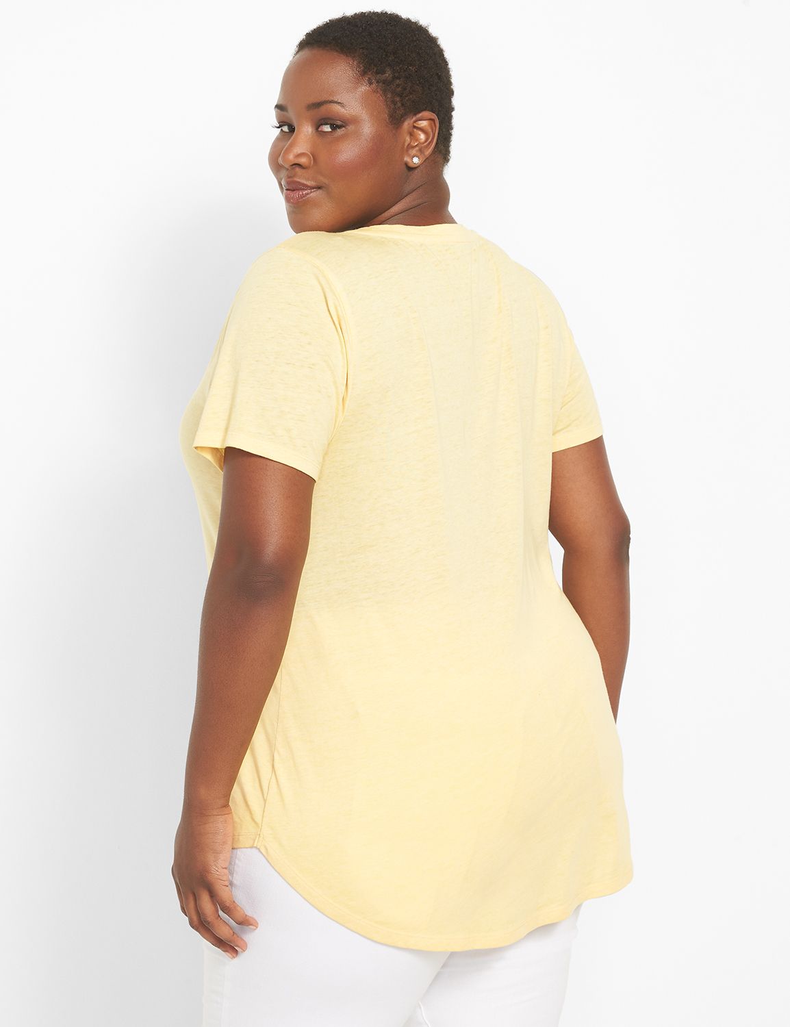 SS VNeck Curved Hem HiLo Graphic BU Product Image 2
