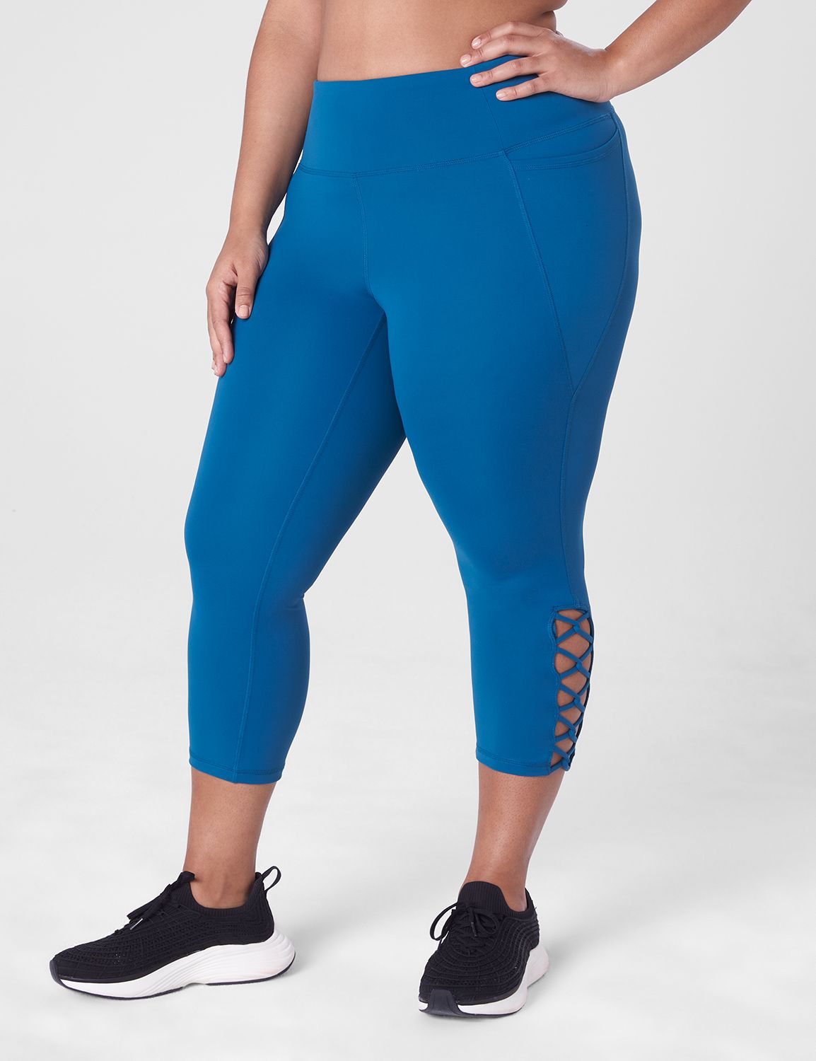 LANE BRYANT LIVI BLUE STRAPPY HIGH-RISE SIGNATURE STRETCH CAPRI LEGGINGS  30/32