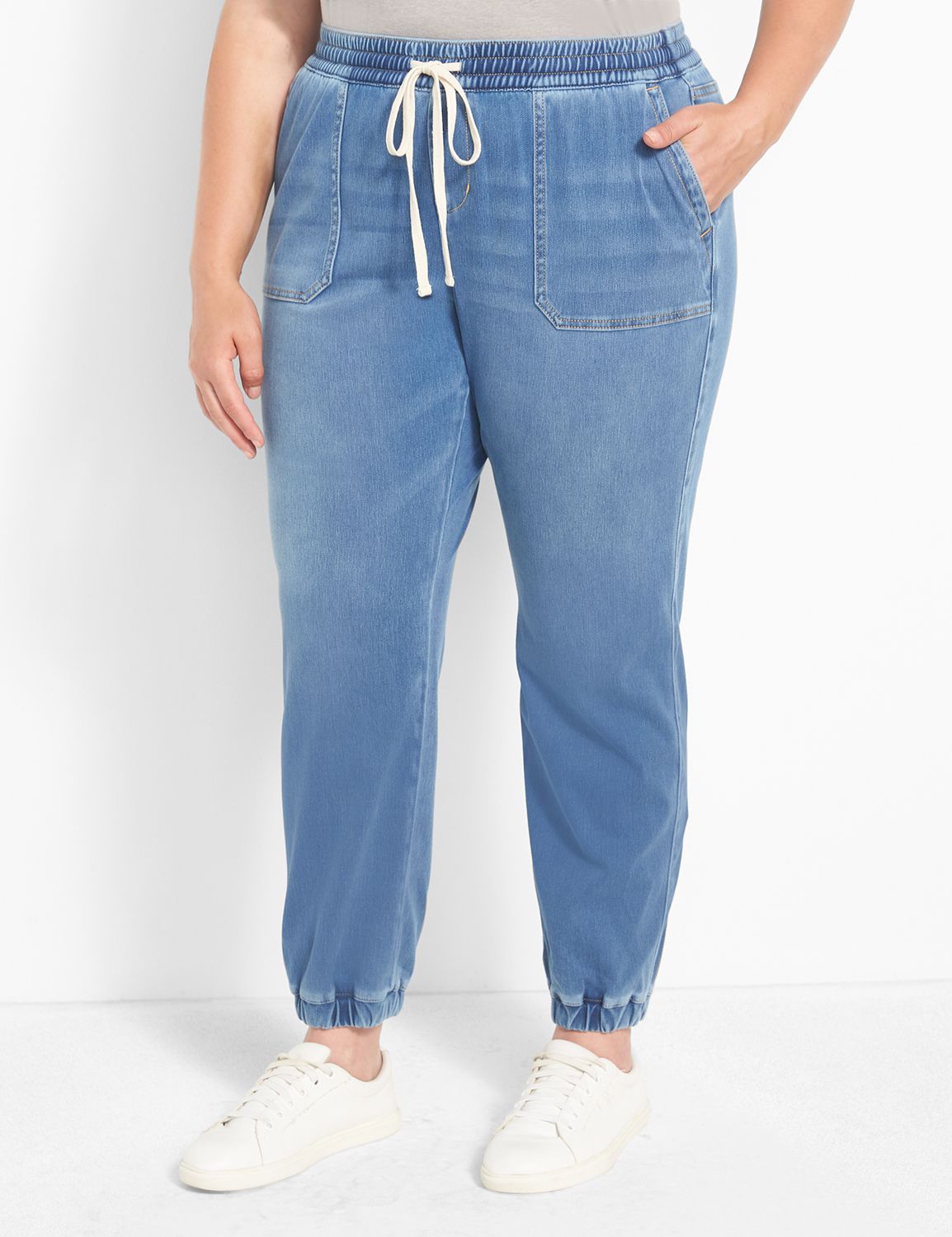 Mid-Wash Jogger Jeans