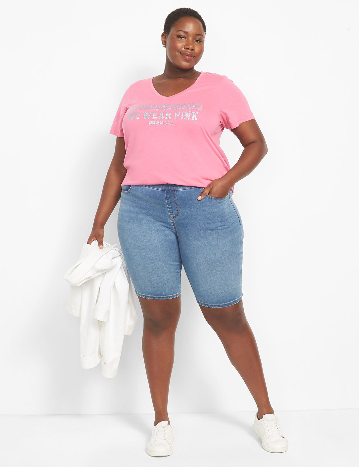 SS V-Neck Straight Hem Tee Graphic: Product Image 3