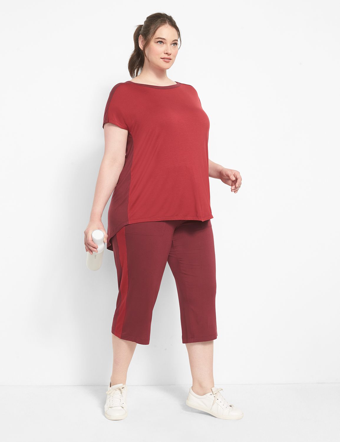 LIVI Mid Rise Capri Wide Leg F 1128 Product Image 1