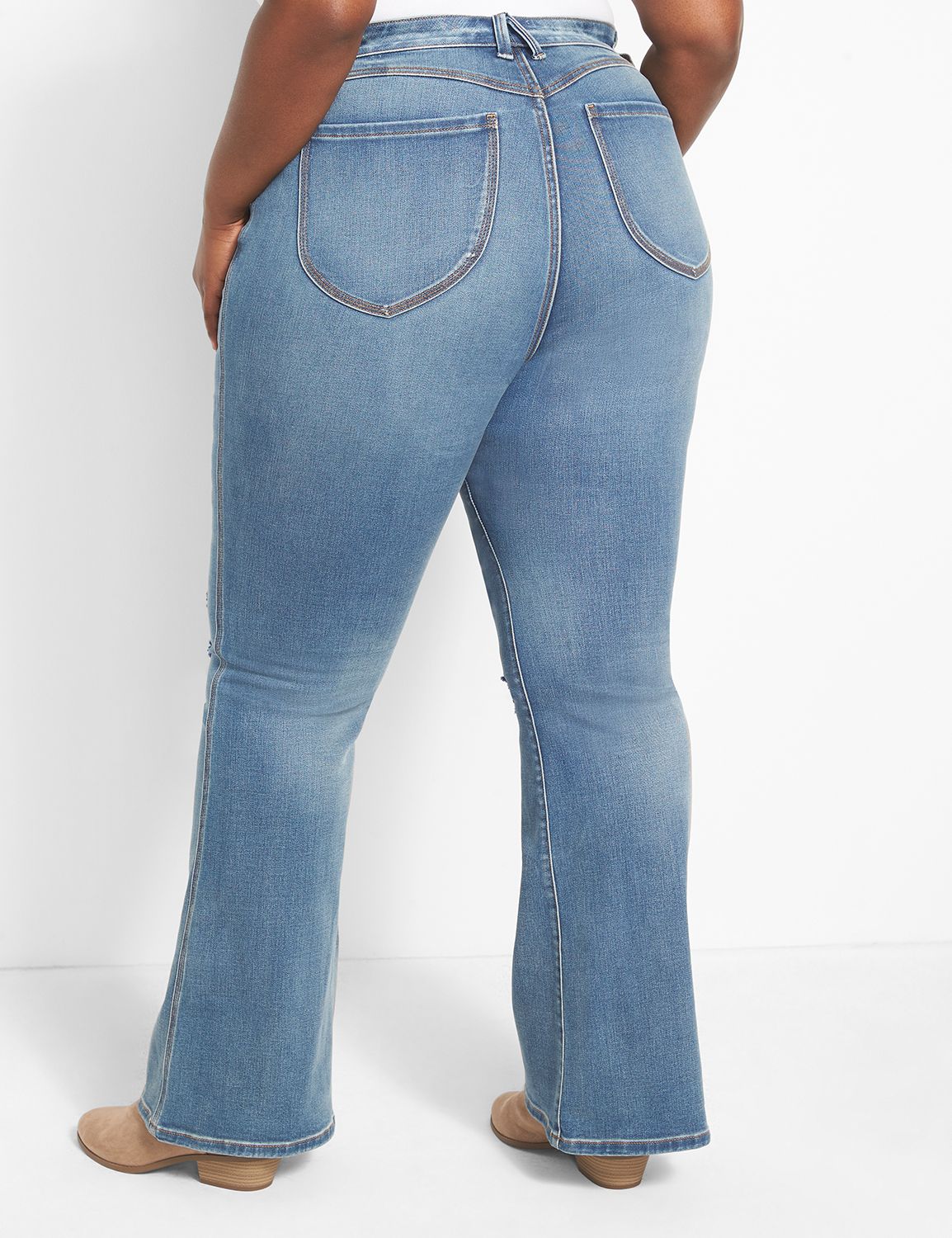 Women's Curvy High-Rise Dark Wash Flare Jeans, Women's Bottoms