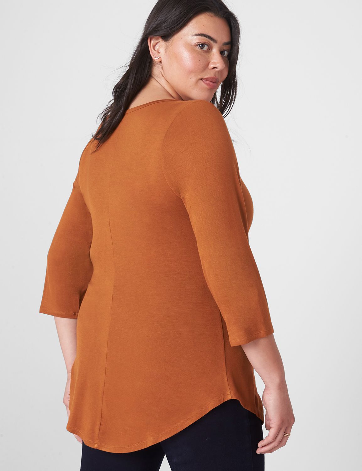 Fitted 3/4 Sleeve Vneck Tunic Tee 1 Product Image 2