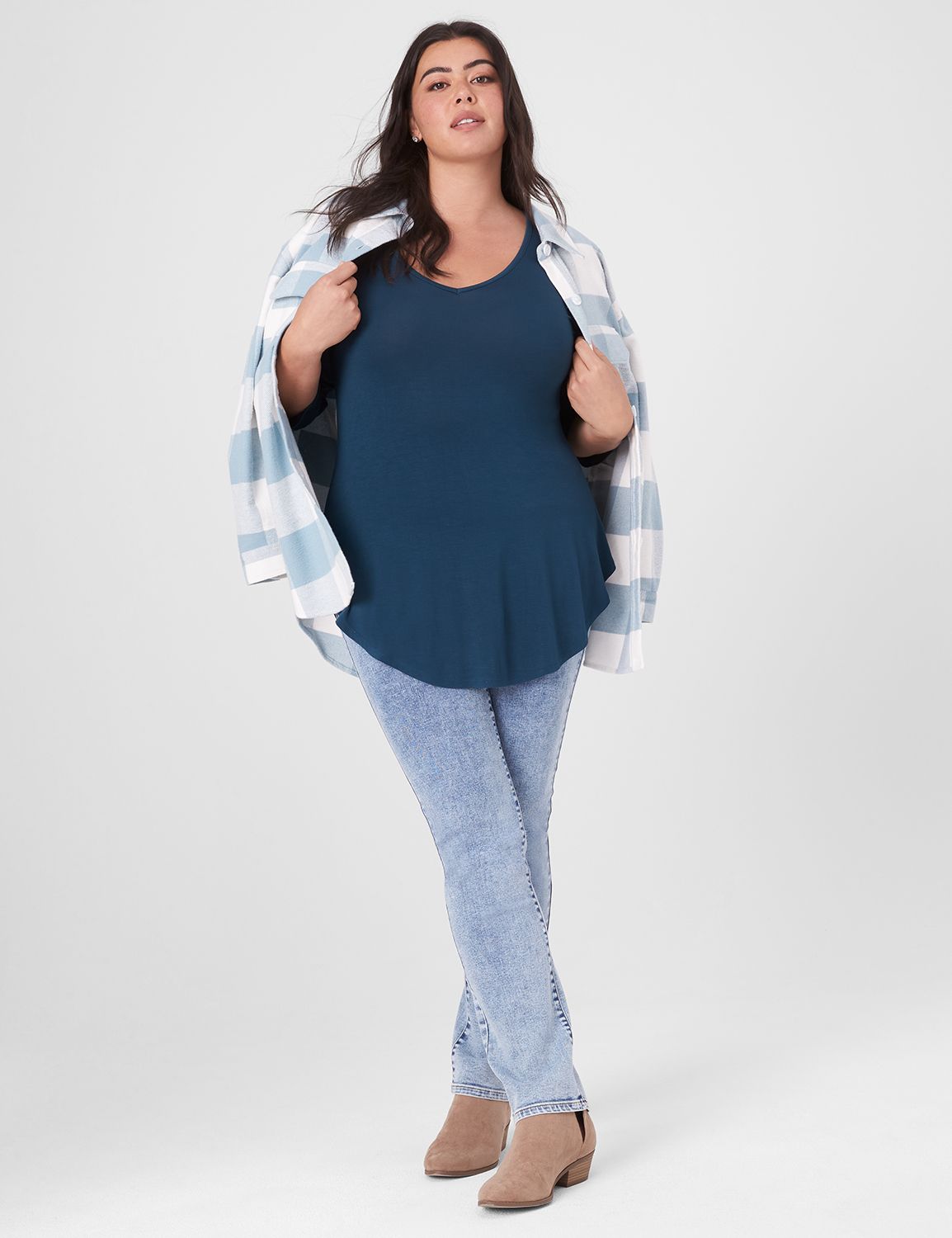 Fitted 3/4 Sleeve Vneck Tunic Tee 1 Product Image 3
