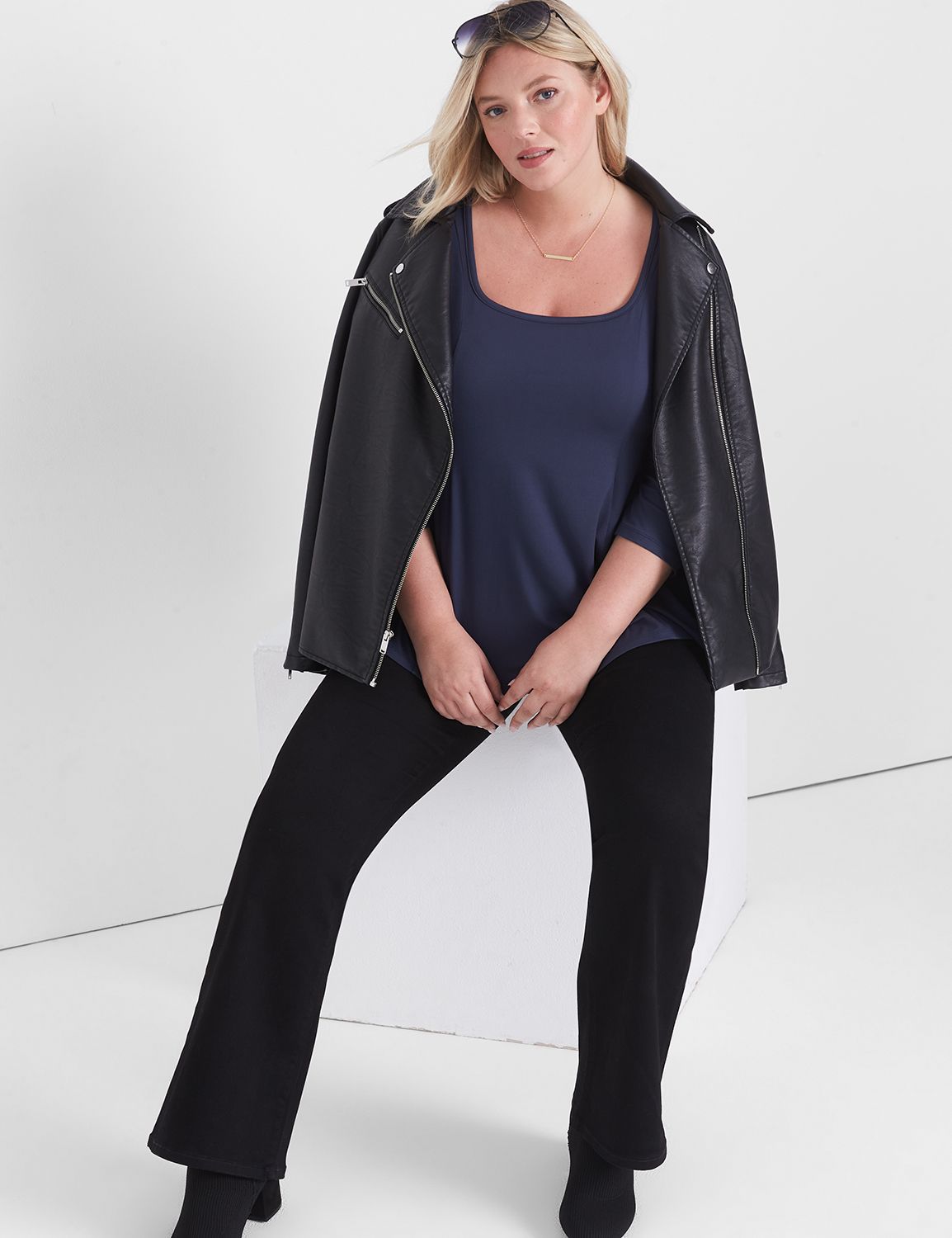 Classic Fit and Flare 3/4 Sleeve Sq Product Image 3
