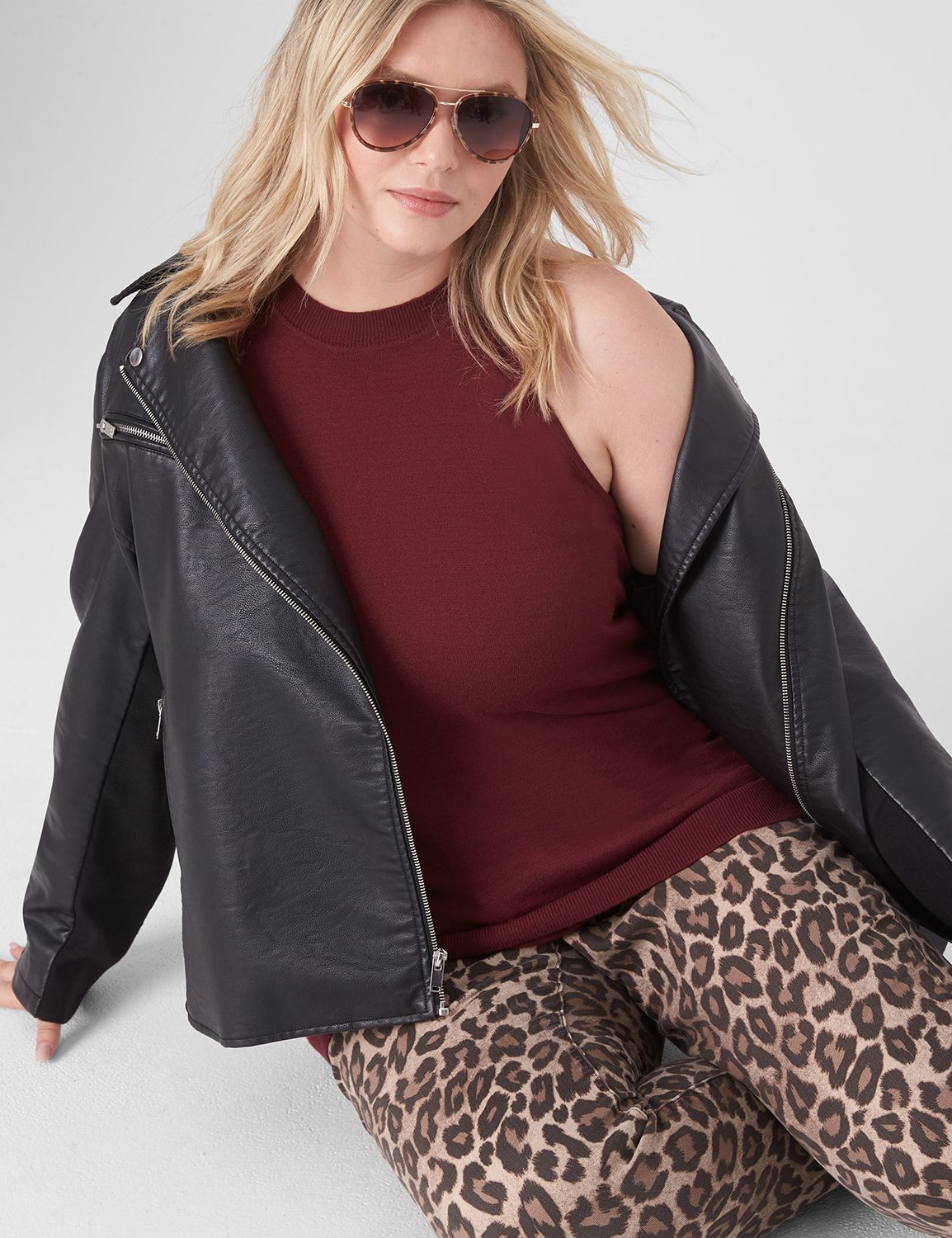 Fitted Sleeveless Halter Sweater 11 Product Image 1