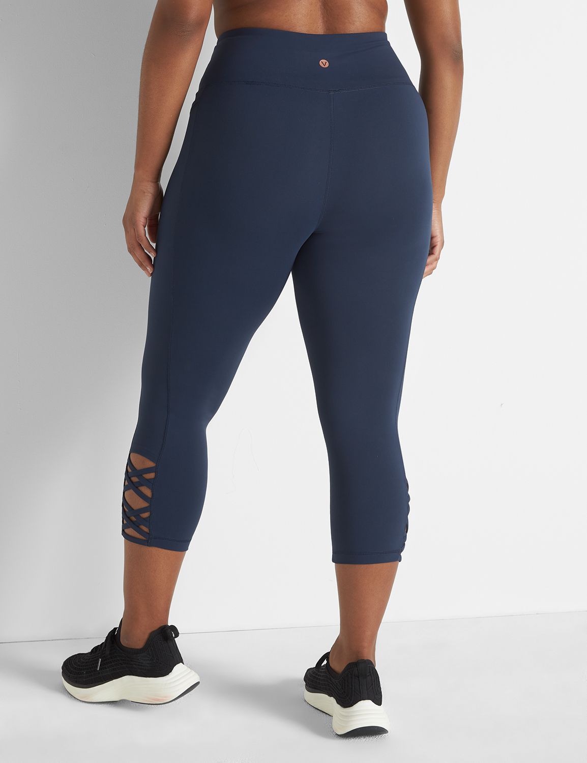LIVI High Rise Livi Soft Capri Legg Product Image 2