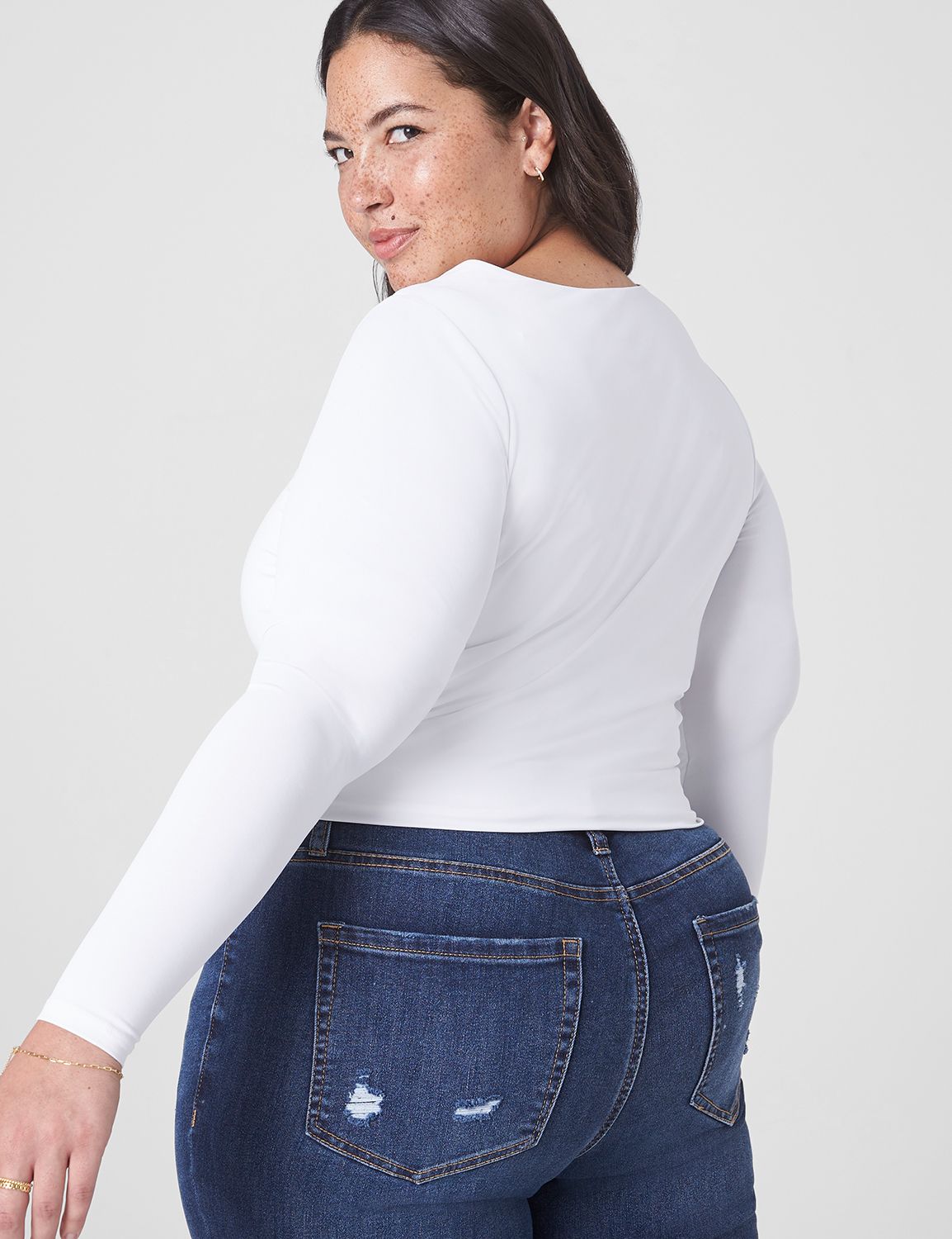 Fitted Long Sleeve Scoop Neck Short Product Image 2