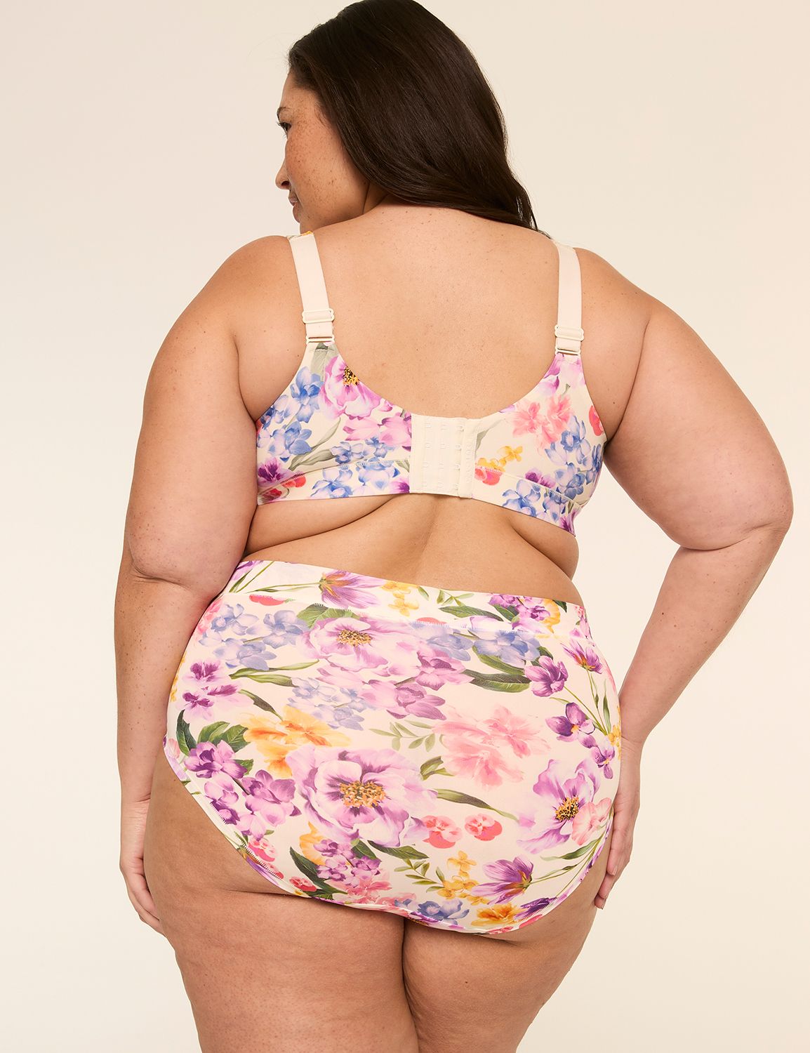 Comfort Bliss&reg; Lightly Lined Full Coverage Bra