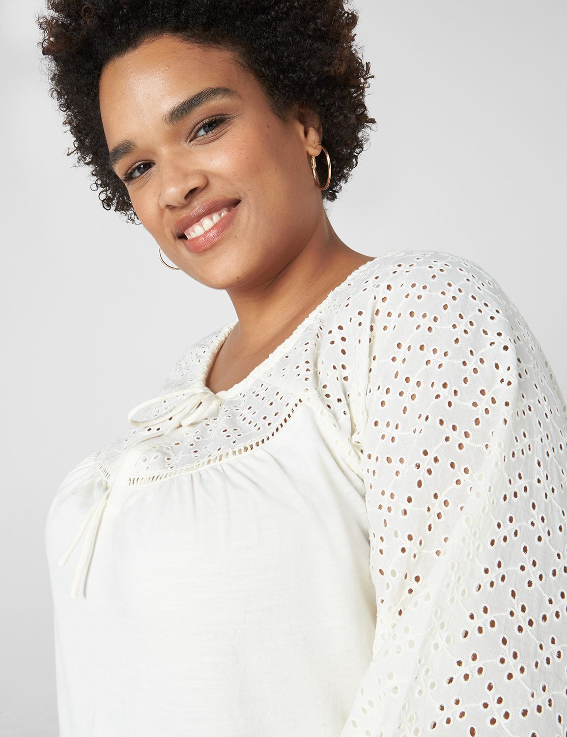 Classic 3/4 Raglan Sleeve Eyelet De Product Image 4