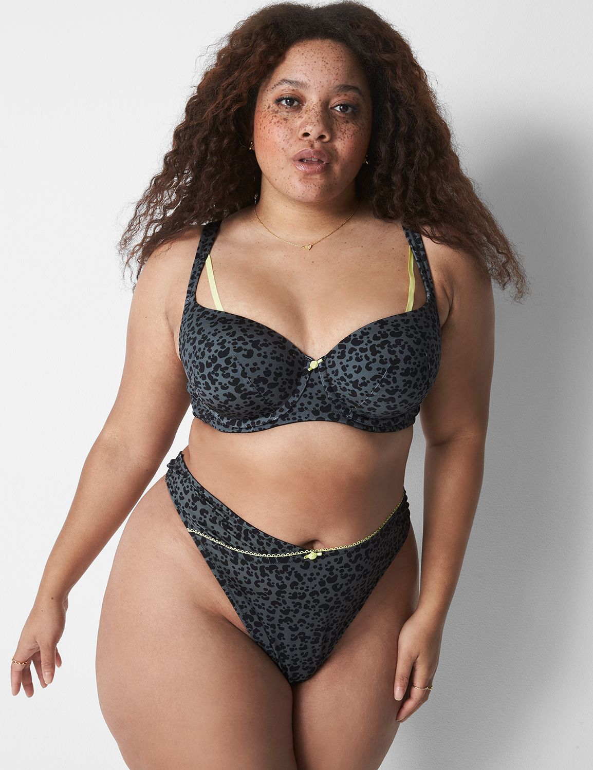 Micro Dipped Thong 1133255 S Product Image 1