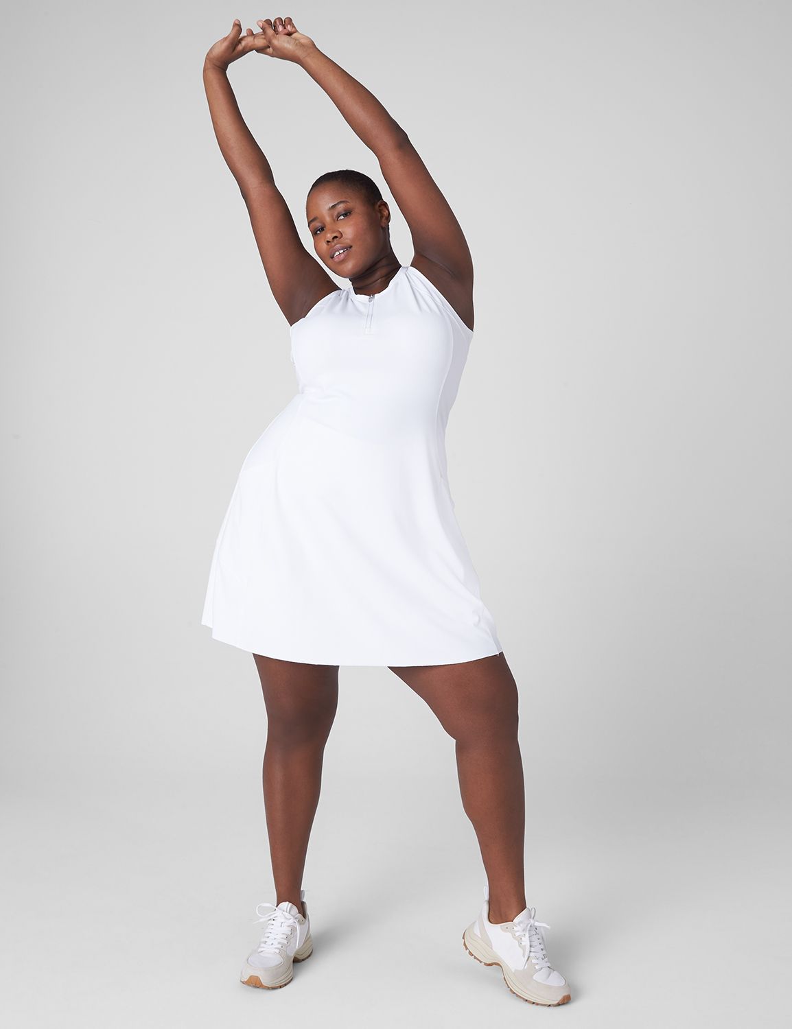 LIVI Sleeveless Crew Quarter Zip Ne Product Image 1