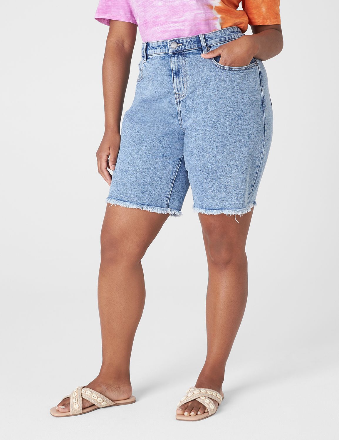 Signature Fit Boyfriend Bermuda Jean Short - Raw Hem