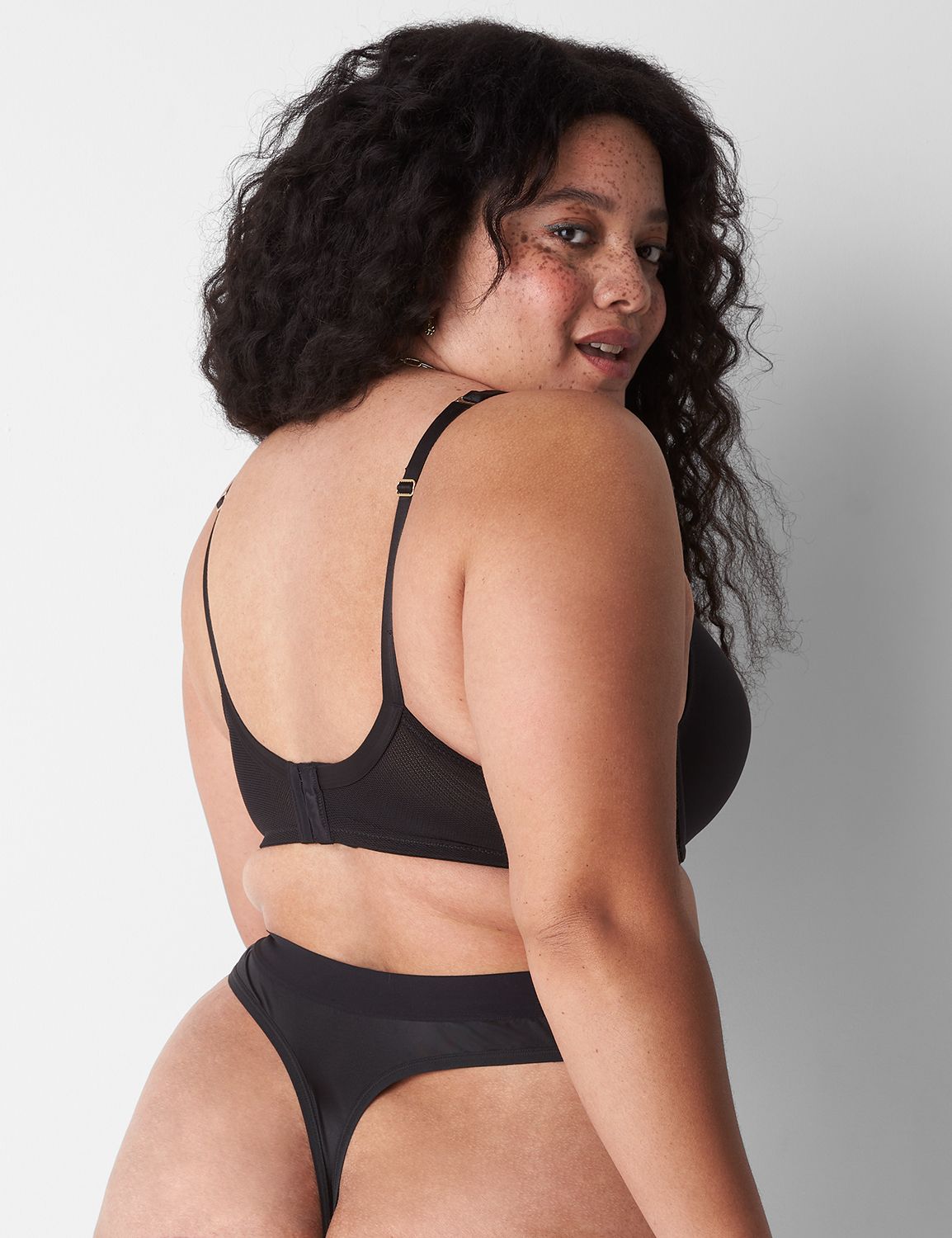 https://lanebryant.scene7.com/is/image/lanebryantProdATG/399598_0000006395_Back?$pdpMainImage$