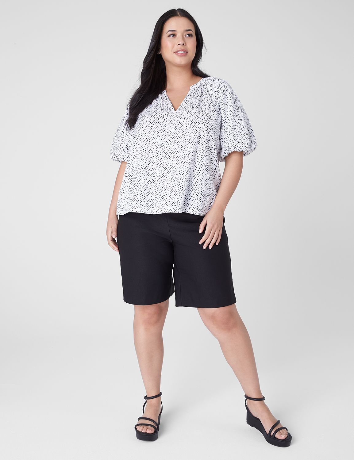 The 4-Season Bermuda Short - Solid Product Image 3