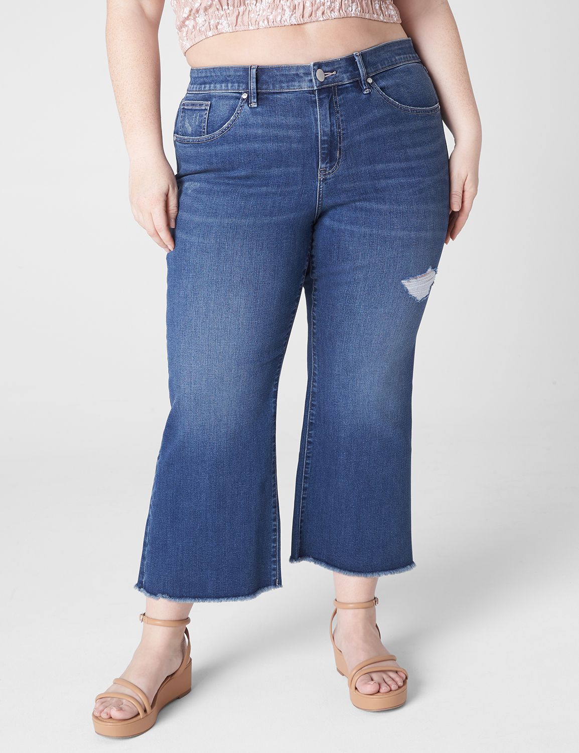 Signature Fit Cropped Flare Jean