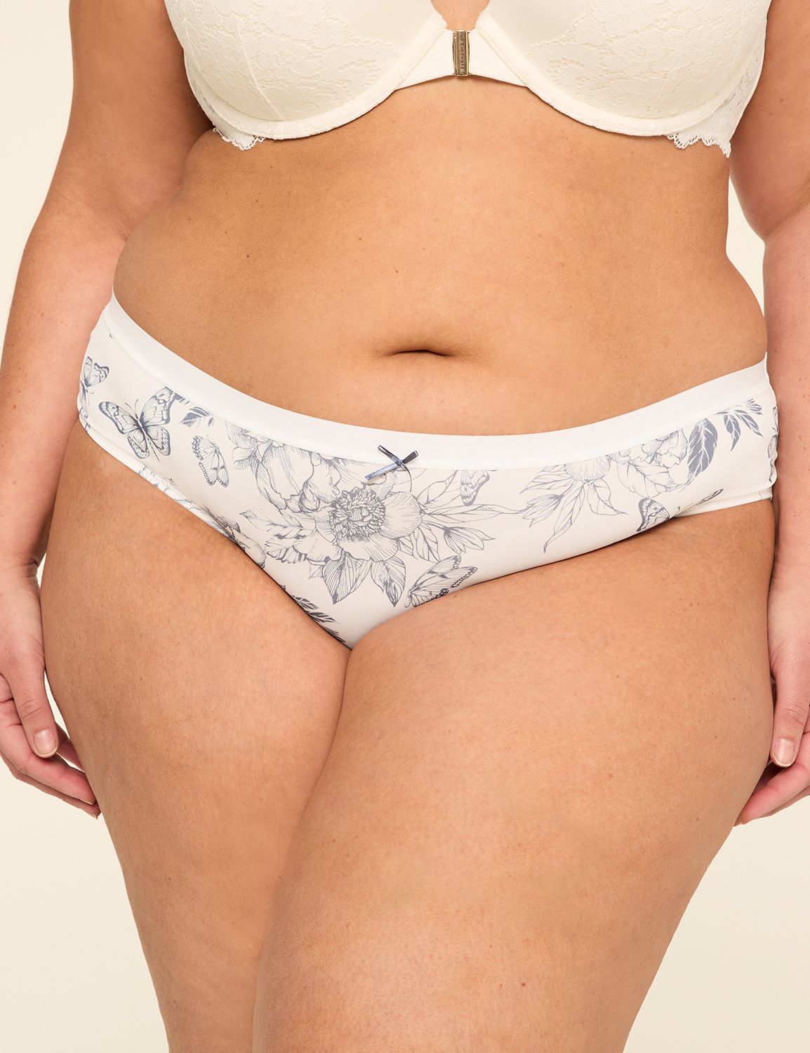No-Show Lace-Back Hipster Panty