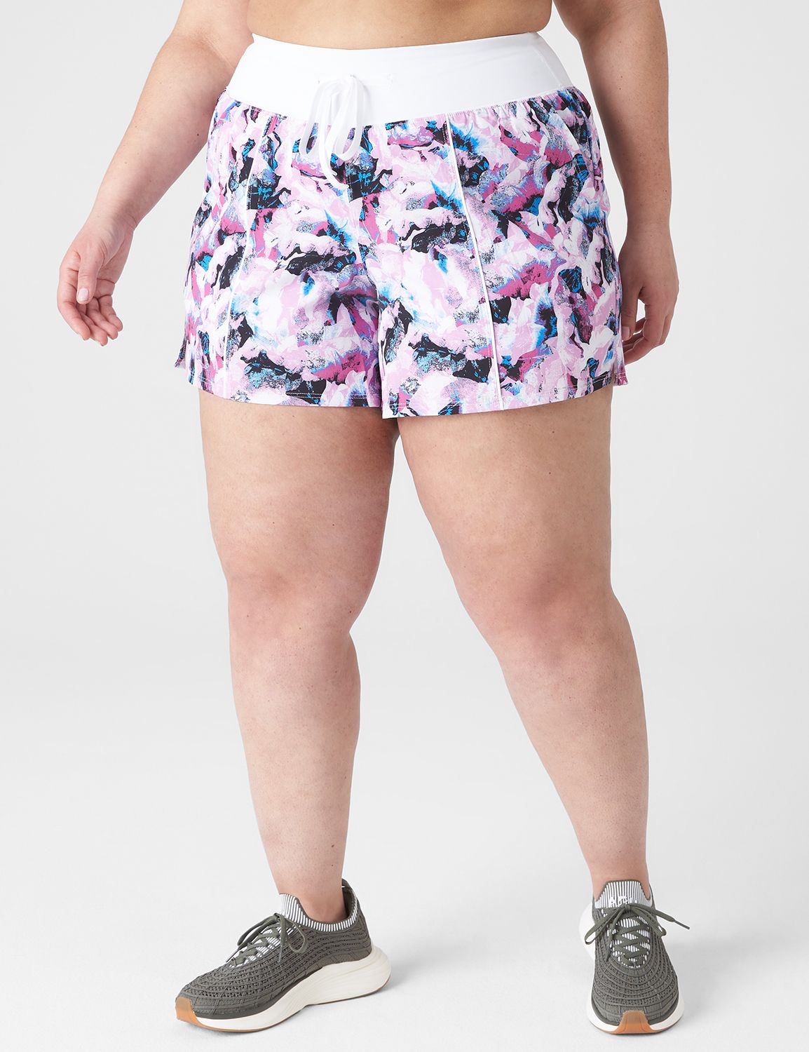 Lululemon Speed Up Mid-Rise Lined Short 4, Women's Fashion, Activewear on  Carousell