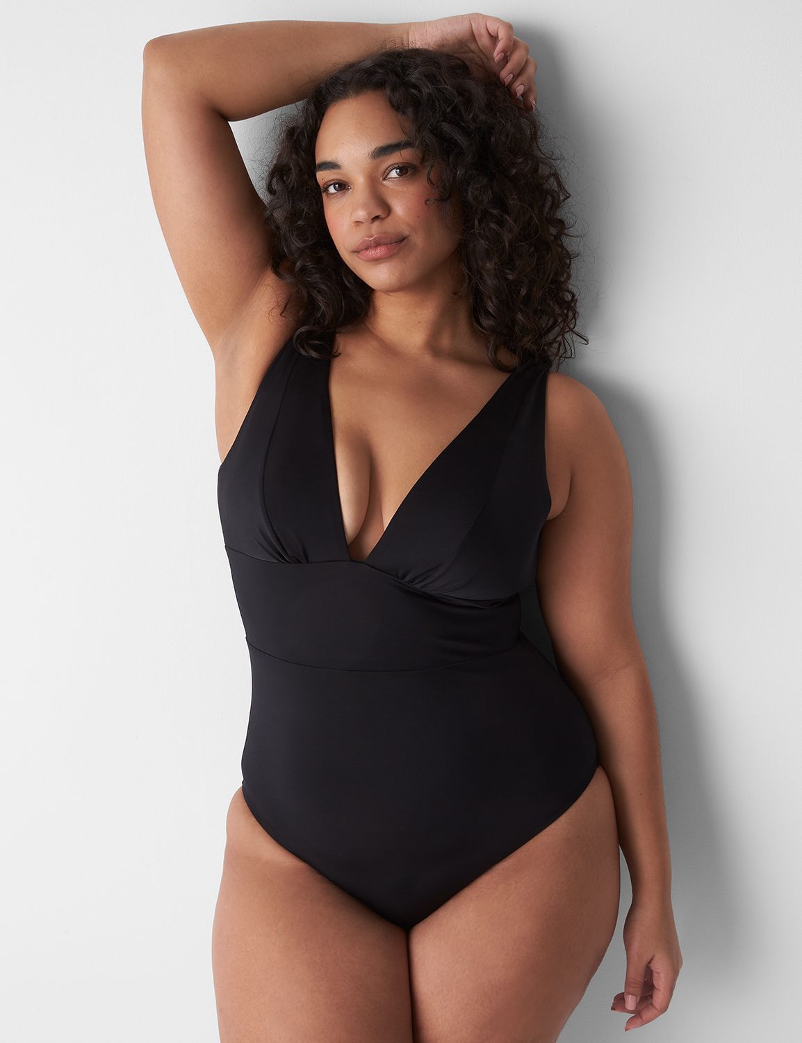 No-Wire Plunge One-Piece