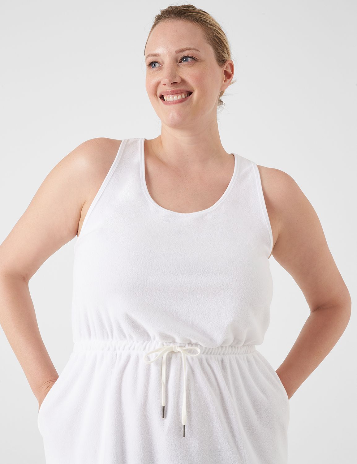 Sleeveless Scoop Neck Racer Back To Product Image 3