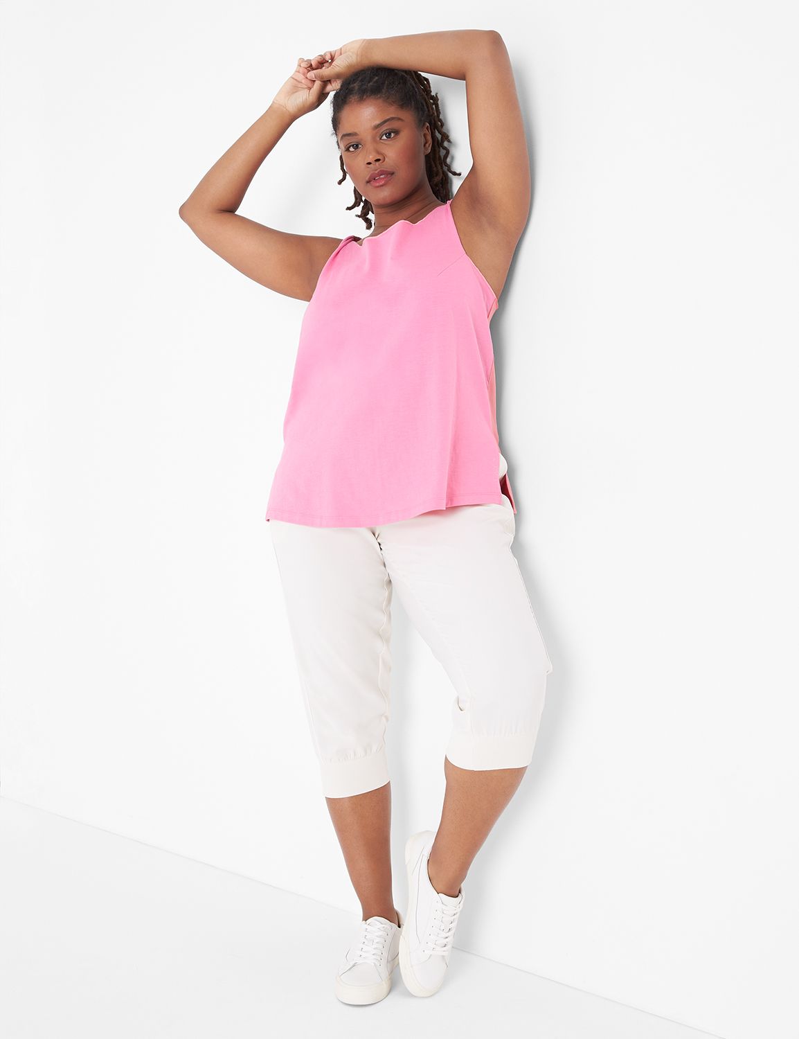 LIVI Mid Rise Stretch Woven Capri J Product Image 3