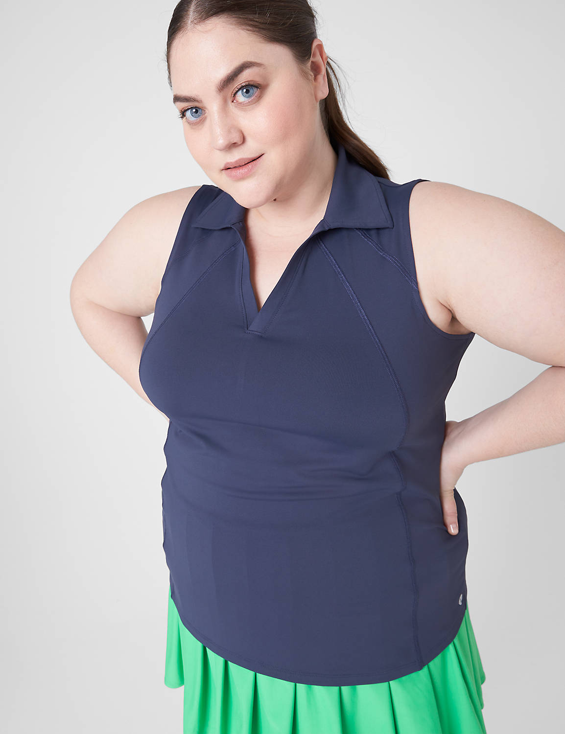 Sleeveless Mid Vneck Wicking Perfor Product Image 1