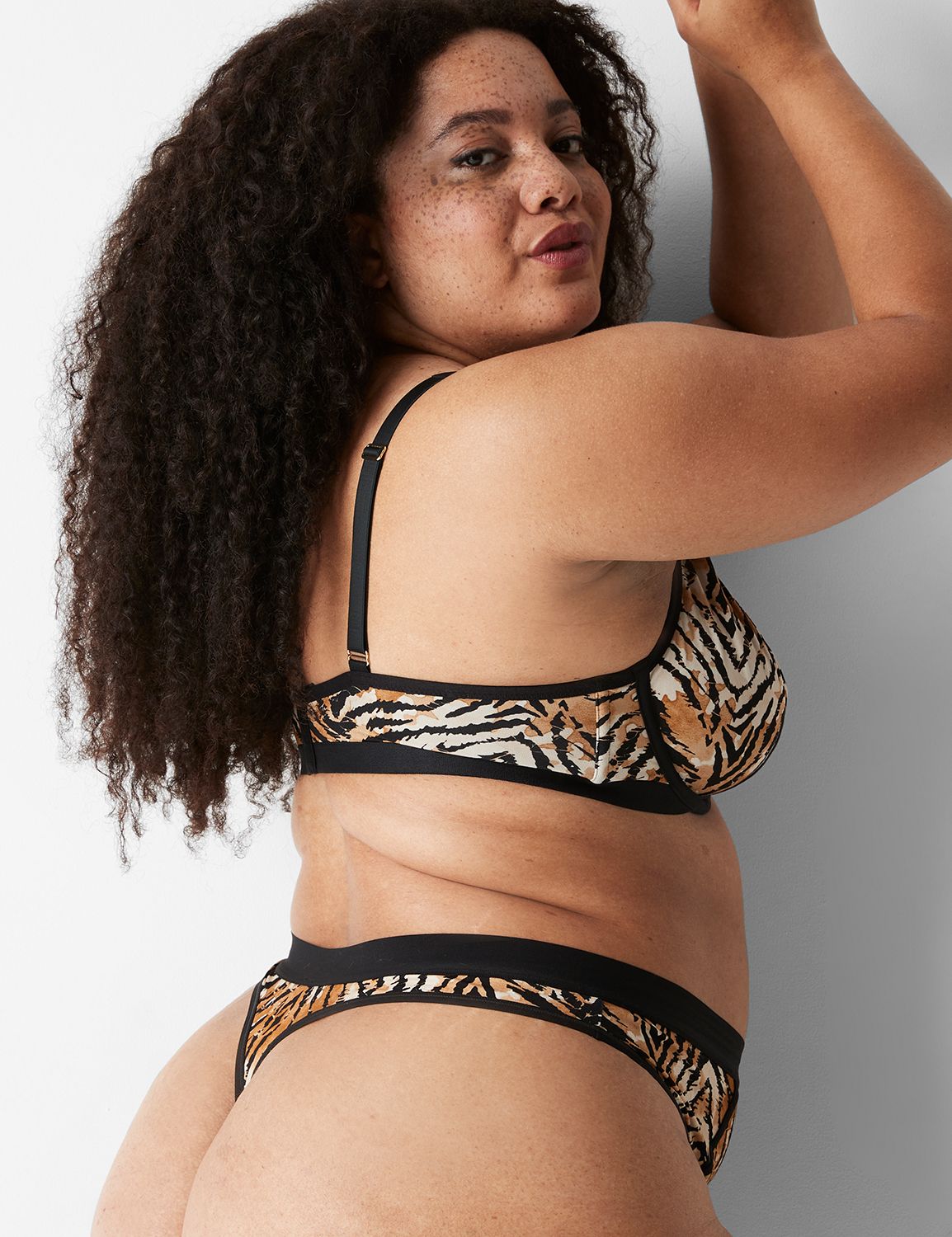 Micro High Waist Ultra High-Leg Tho Product Image 2