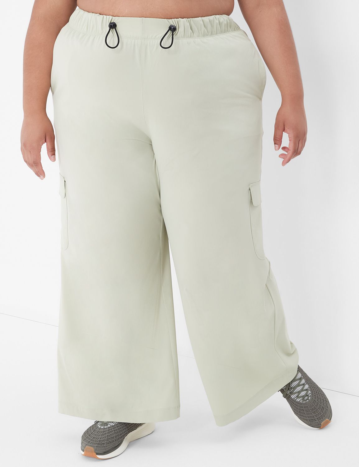 Woven wide-leg cargo pants