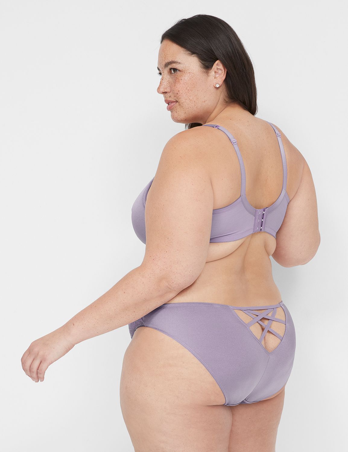 Layered Light Lined Plunge 1135407 Product Image 2
