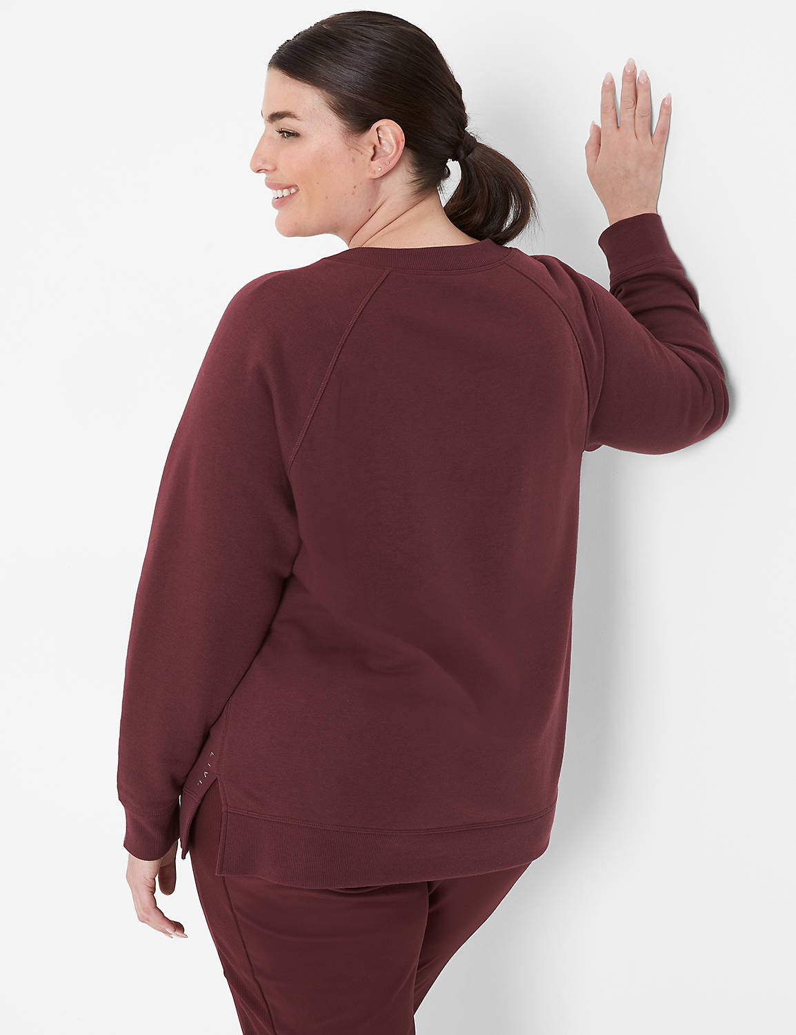 LIVI Long Sleeve Mid Vneck French T Product Image 2