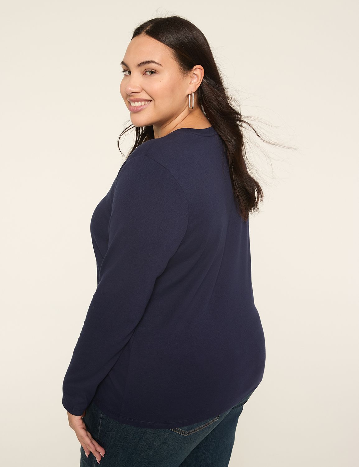 Classic Long Sleeve Crew Neck Tee S Product Image 2