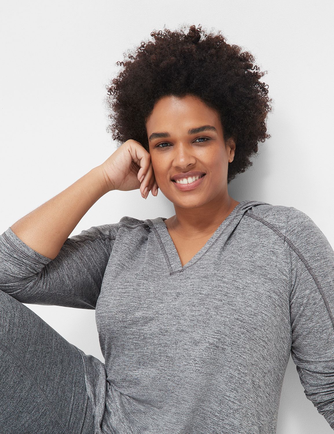 LIVI Long Sleeve Vneck Livi Soft ma Product Image 4