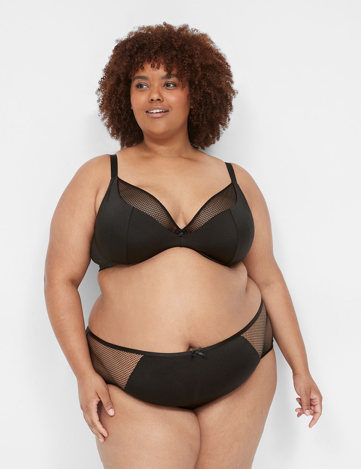 The Natural Women's Plus-Size Full Figure Plunge Bra Bra, Black, 11 :  : Clothing, Shoes & Accessories