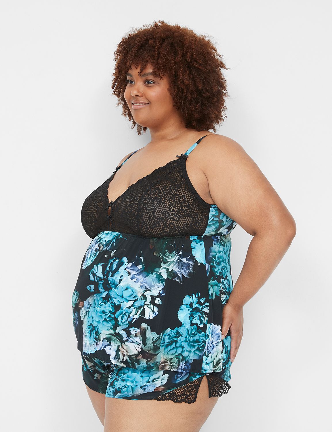 https://lanebryant.scene7.com/is/image/lanebryantProdATG/402140_0000108475?$pdpMainImage$