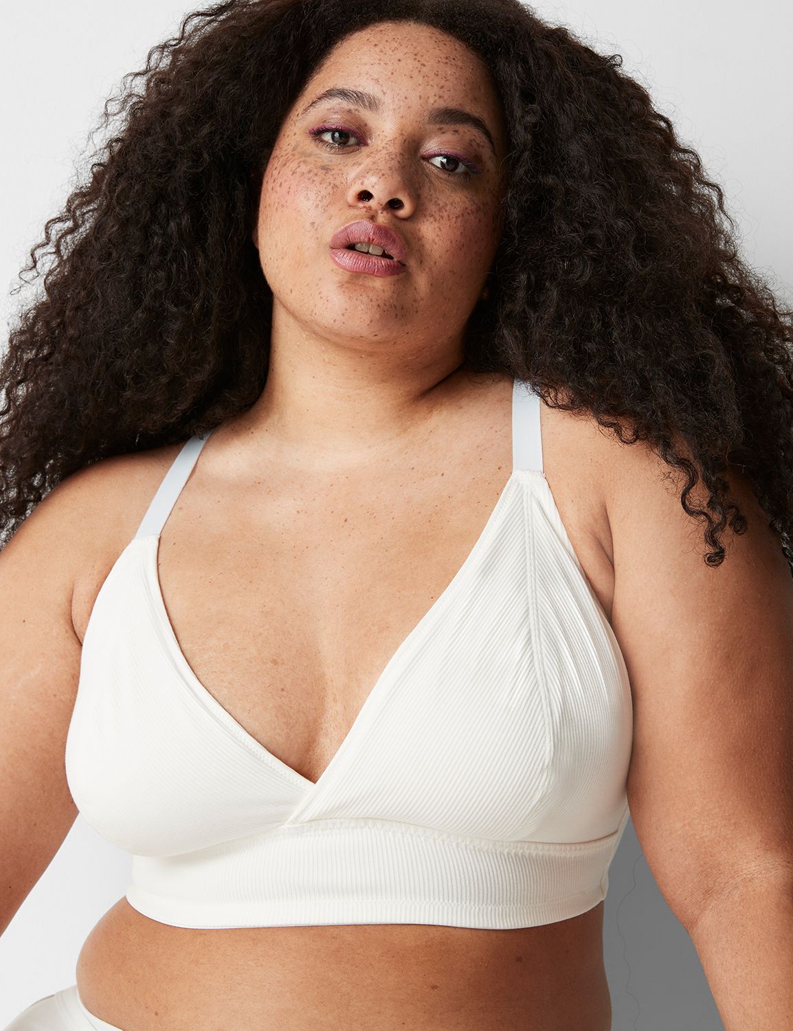 https://lanebryant.scene7.com/is/image/lanebryantProdATG/402198_0000006396_alt2?$pdpMainImage$