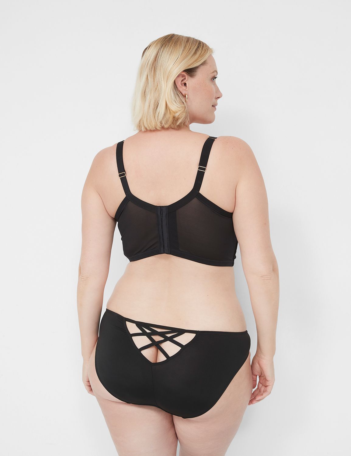 Lane Bryant on X: This #Cacique metallic lace bodysuit is even