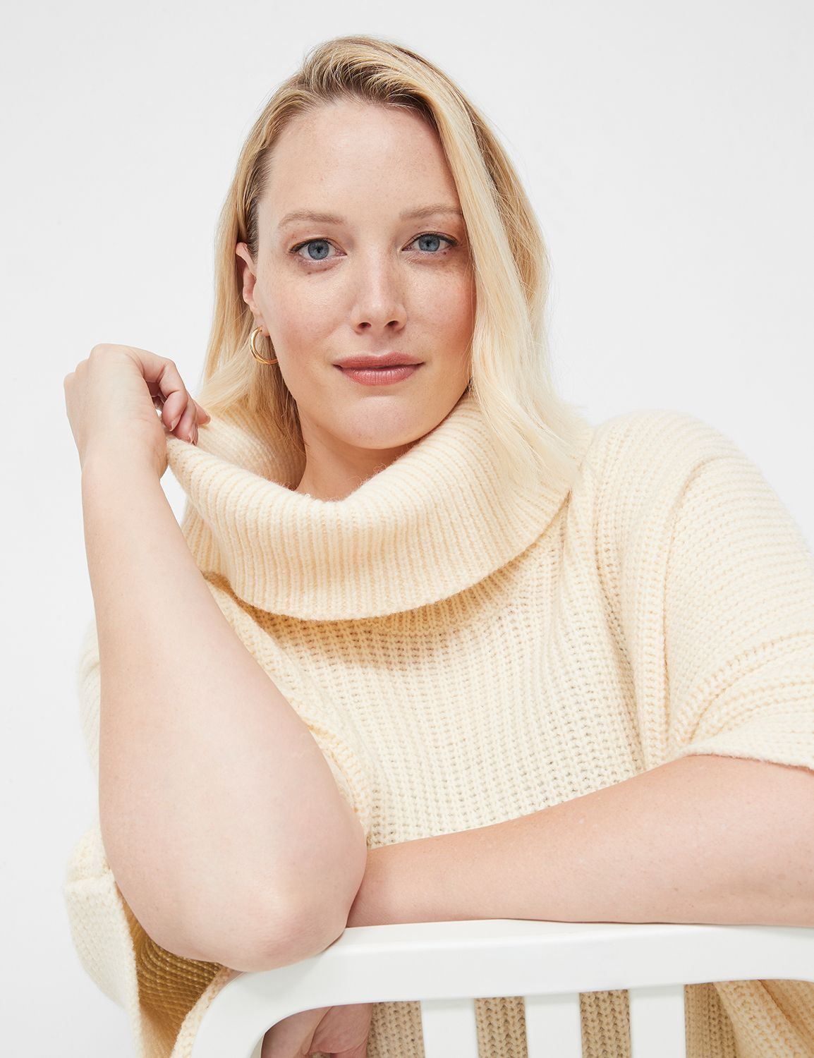 Knit Poncho Product Image 3