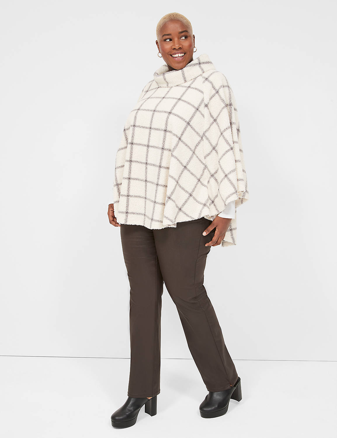 Relaxed Raglan Cowl Neck Pullover P Product Image 3